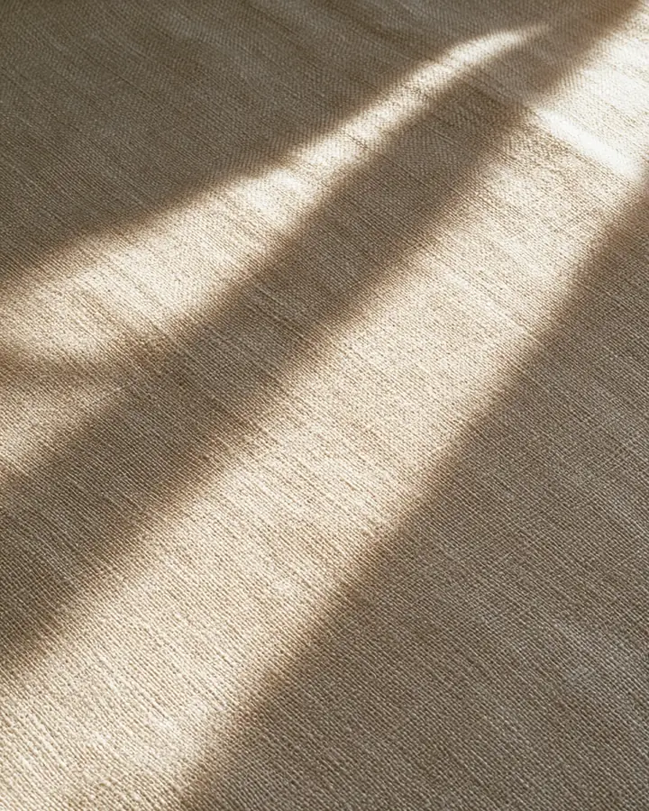 Pressed linen backdrop, ten o&rsquo;clock